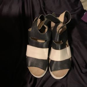 Women Black and White Fly London Sandals
